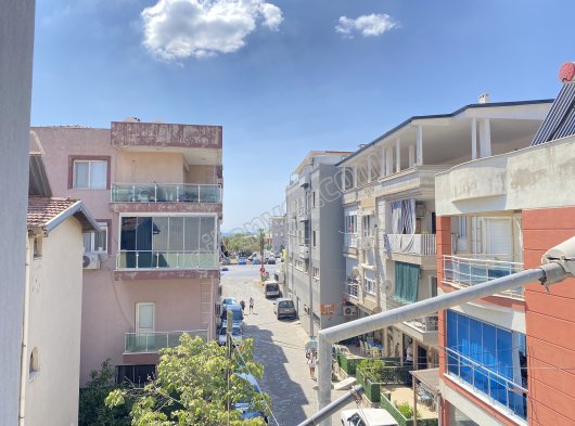 Ürkmez De 2+1 Geniş Ve Ferah Plaja Sadece 100Mt Full Eşyalı