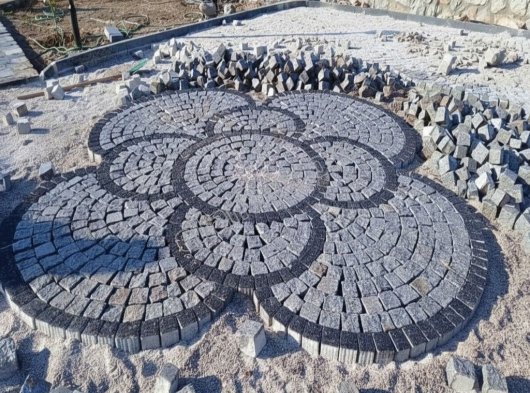 İzmir granit küptaş begonit küptaş uygulama ekibi Halil usta