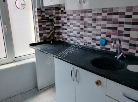 OSMANGAZİ ÇIRPAN MAH MERKEZİ KONUMDA KOMBİLİ BAKIMLI DAİRE